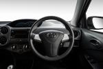 Toyota Etios Hatchback 2015 года (ZA)